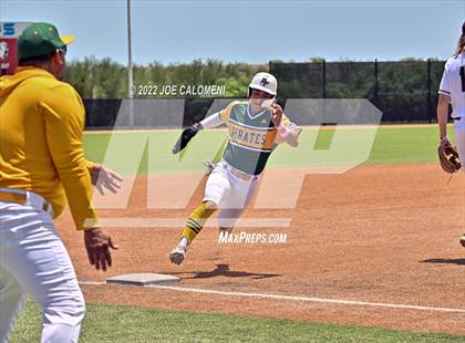 Thumbnail 2 in Rockport-Fulton vs Davenport (UIL 4A Region 4 Area Playoff) photogallery.