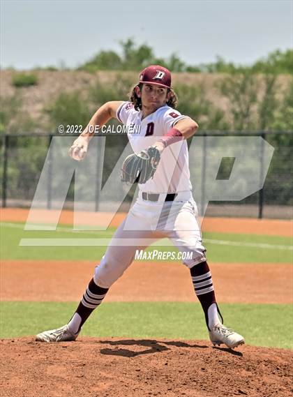 Thumbnail 1 in Rockport-Fulton vs Davenport (UIL 4A Region 4 Area Playoff) photogallery.