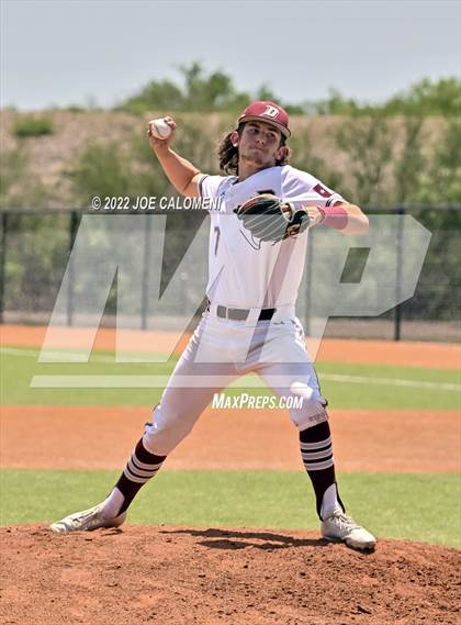 Thumbnail 2 in Rockport-Fulton vs Davenport (UIL 4A Region 4 Area Playoff) photogallery.