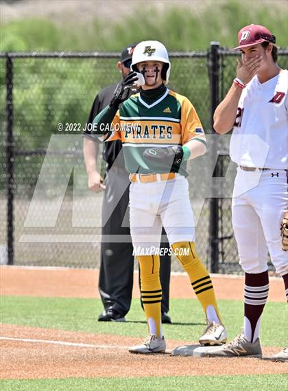 Thumbnail 3 in Rockport-Fulton vs Davenport (UIL 4A Region 4 Area Playoff) photogallery.