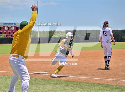 Thumbnail 1 in Rockport-Fulton vs Davenport (UIL 4A Region 4 Area Playoff) photogallery.