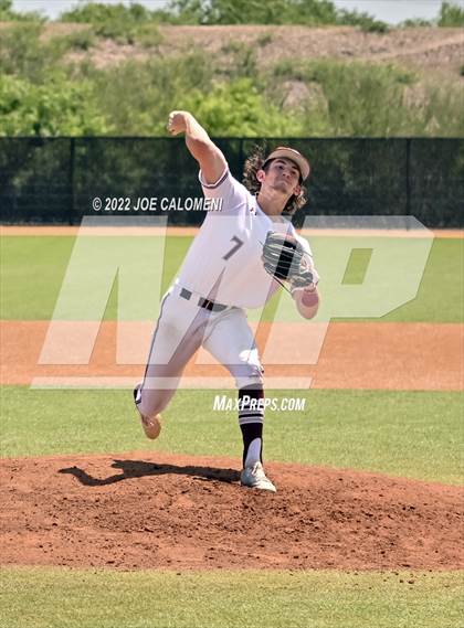 Thumbnail 1 in Rockport-Fulton vs Davenport (UIL 4A Region 4 Area Playoff) photogallery.