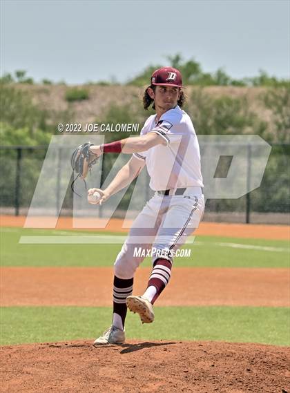 Thumbnail 3 in Rockport-Fulton vs Davenport (UIL 4A Region 4 Area Playoff) photogallery.