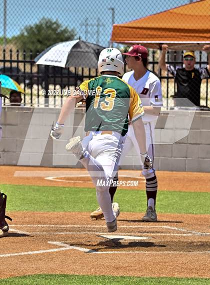 Thumbnail 2 in Rockport-Fulton vs Davenport (UIL 4A Region 4 Area Playoff) photogallery.