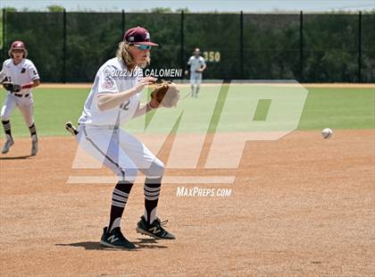 Thumbnail 3 in Rockport-Fulton vs Davenport (UIL 4A Region 4 Area Playoff) photogallery.