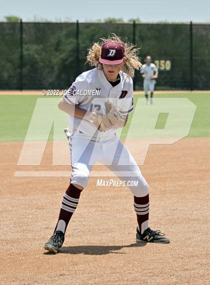 Thumbnail 2 in Rockport-Fulton vs Davenport (UIL 4A Region 4 Area Playoff) photogallery.