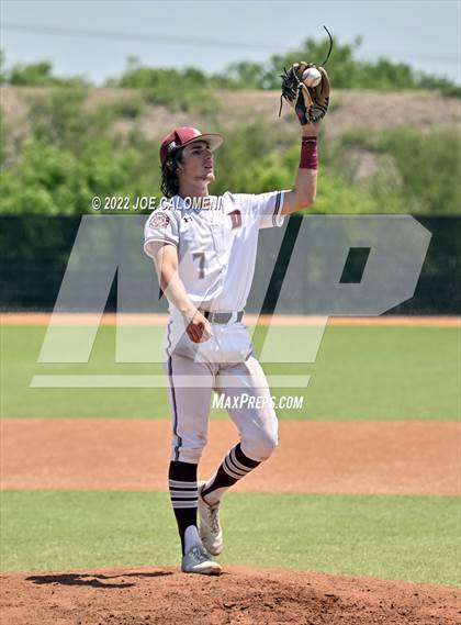 Thumbnail 3 in Rockport-Fulton vs Davenport (UIL 4A Region 4 Area Playoff) photogallery.