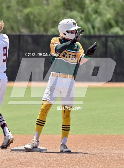 Thumbnail 1 in Rockport-Fulton vs Davenport (UIL 4A Region 4 Area Playoff) photogallery.