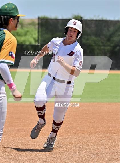 Thumbnail 1 in Rockport-Fulton vs Davenport (UIL 4A Region 4 Area Playoff) photogallery.
