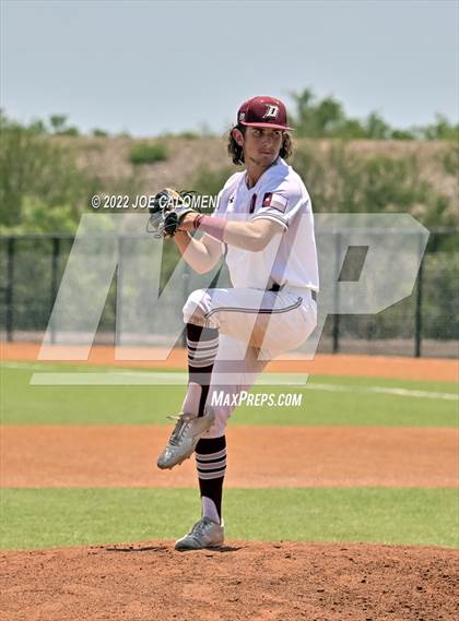 Thumbnail 2 in Rockport-Fulton vs Davenport (UIL 4A Region 4 Area Playoff) photogallery.
