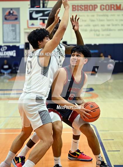 Thumbnail 1 in St. Pius X-St. Matthias Academy vs. Riviera Prep (Tarkanian Classic) photogallery.