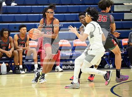 Thumbnail 3 in St. Pius X-St. Matthias Academy vs. Riviera Prep (Tarkanian Classic) photogallery.