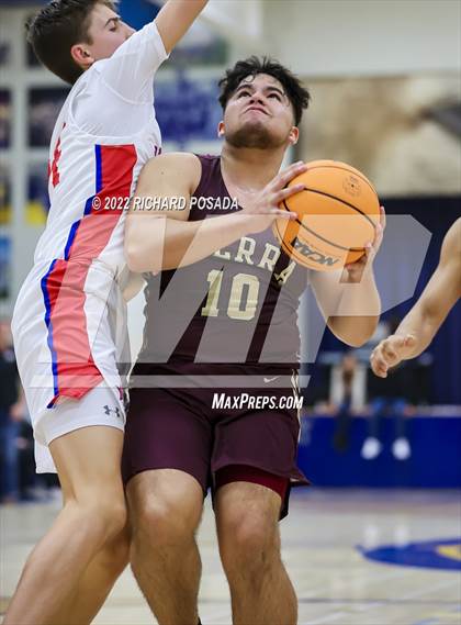 Thumbnail 3 in Sierra vs. Buchanan photogallery.