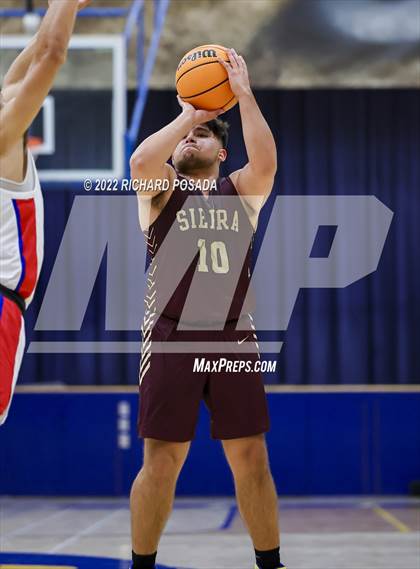 Thumbnail 2 in Sierra vs. Buchanan photogallery.