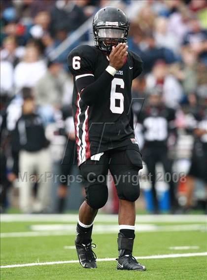 Thumbnail 2 in Taylor vs. Pearland (Texas 5A D1 Regional Playoffs) photogallery.