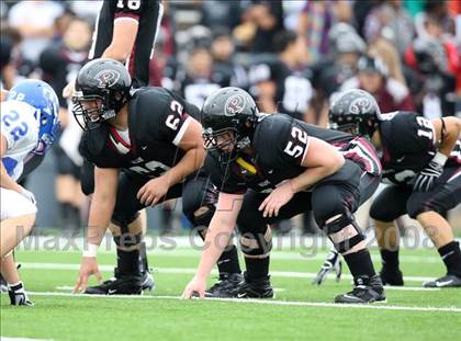 Thumbnail 3 in Taylor vs. Pearland (Texas 5A D1 Regional Playoffs) photogallery.
