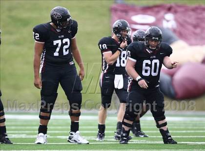 Thumbnail 3 in Taylor vs. Pearland (Texas 5A D1 Regional Playoffs) photogallery.