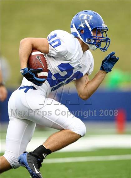 Thumbnail 2 in Taylor vs. Pearland (Texas 5A D1 Regional Playoffs) photogallery.