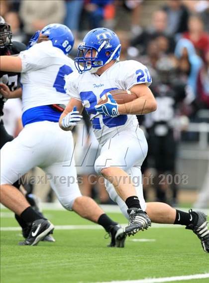 Thumbnail 2 in Taylor vs. Pearland (Texas 5A D1 Regional Playoffs) photogallery.