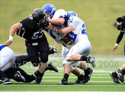 Thumbnail 1 in Taylor vs. Pearland (Texas 5A D1 Regional Playoffs) photogallery.