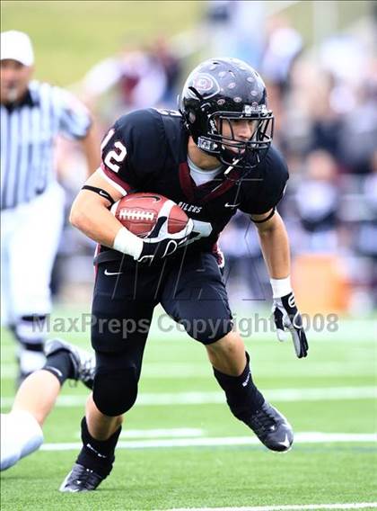 Thumbnail 1 in Taylor vs. Pearland (Texas 5A D1 Regional Playoffs) photogallery.