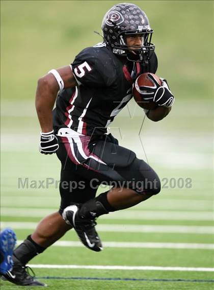 Thumbnail 3 in Taylor vs. Pearland (Texas 5A D1 Regional Playoffs) photogallery.