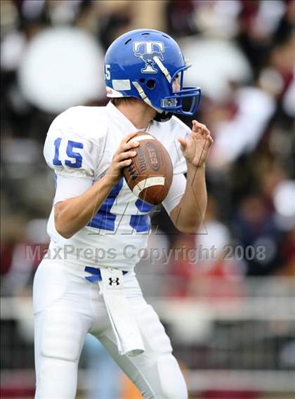Thumbnail 3 in Taylor vs. Pearland (Texas 5A D1 Regional Playoffs) photogallery.