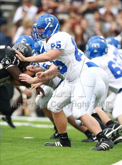 Thumbnail 3 in Taylor vs. Pearland (Texas 5A D1 Regional Playoffs) photogallery.