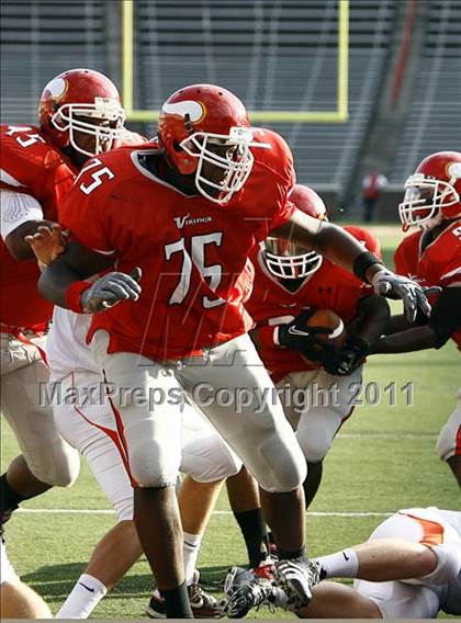 Thumbnail 2 in St. Xavier vs. Springfield (Skyline Chili Crosstown Showdown) photogallery.