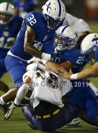 Thumbnail 2 in St. Xavier vs. Springfield (Skyline Chili Crosstown Showdown) photogallery.