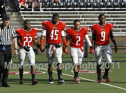Thumbnail 3 in St. Xavier vs. Springfield (Skyline Chili Crosstown Showdown) photogallery.
