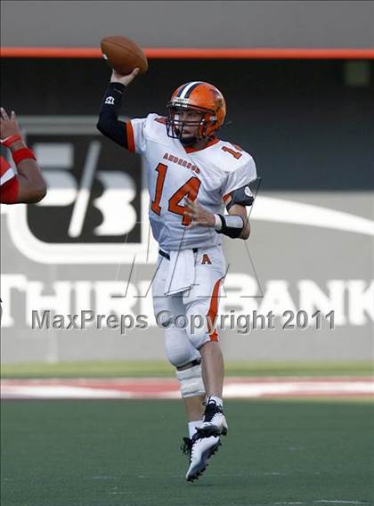 Thumbnail 1 in St. Xavier vs. Springfield (Skyline Chili Crosstown Showdown) photogallery.