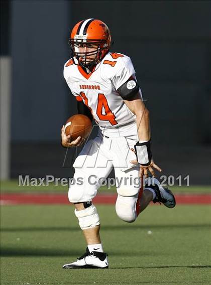 Thumbnail 1 in St. Xavier vs. Springfield (Skyline Chili Crosstown Showdown) photogallery.
