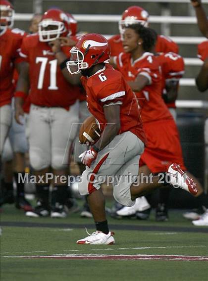 Thumbnail 2 in St. Xavier vs. Springfield (Skyline Chili Crosstown Showdown) photogallery.