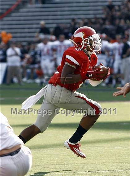 Thumbnail 1 in St. Xavier vs. Springfield (Skyline Chili Crosstown Showdown) photogallery.