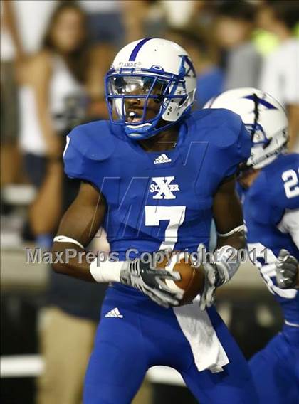 Thumbnail 1 in St. Xavier vs. Springfield (Skyline Chili Crosstown Showdown) photogallery.