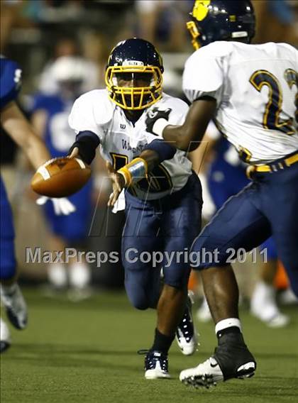 Thumbnail 1 in St. Xavier vs. Springfield (Skyline Chili Crosstown Showdown) photogallery.