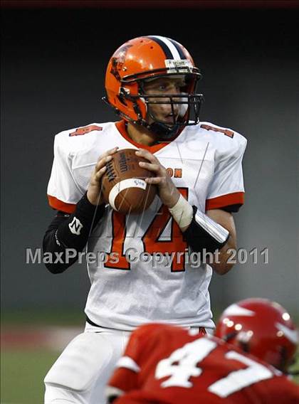 Thumbnail 1 in St. Xavier vs. Springfield (Skyline Chili Crosstown Showdown) photogallery.