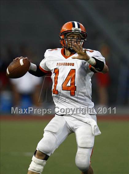 Thumbnail 3 in St. Xavier vs. Springfield (Skyline Chili Crosstown Showdown) photogallery.