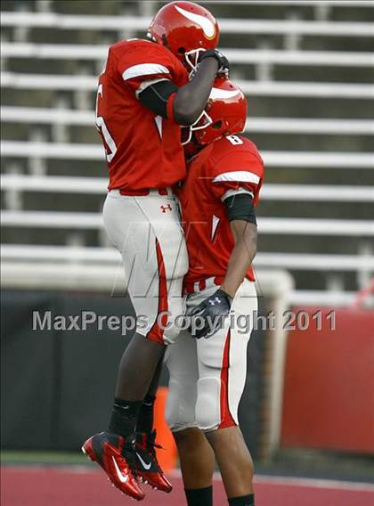 Thumbnail 1 in St. Xavier vs. Springfield (Skyline Chili Crosstown Showdown) photogallery.