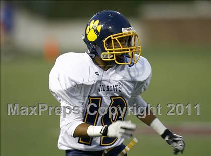 Thumbnail 2 in St. Xavier vs. Springfield (Skyline Chili Crosstown Showdown) photogallery.