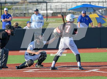 Thumbnail 2 in Copperas Cove vs Rockwall (UIL 6A Bi-District Playoff) photogallery.