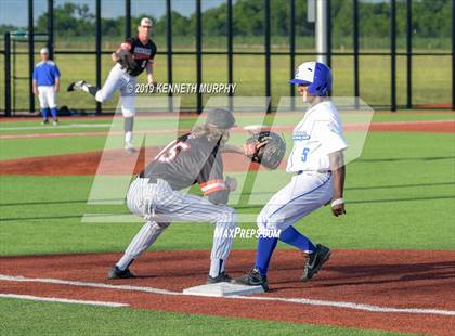 Thumbnail 3 in Copperas Cove vs Rockwall (UIL 6A Bi-District Playoff) photogallery.