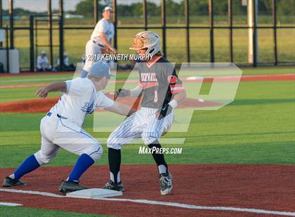 Thumbnail 3 in Copperas Cove vs Rockwall (UIL 6A Bi-District Playoff) photogallery.