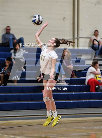 Thumbnail 2 in Analy vs. Benicia photogallery.