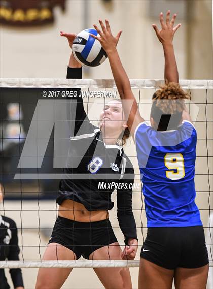 Thumbnail 1 in Analy vs. Benicia photogallery.