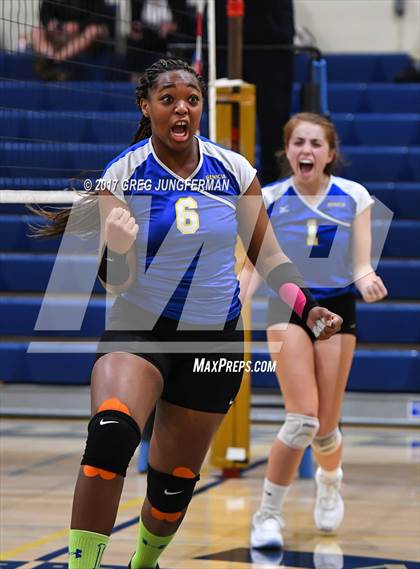 Thumbnail 2 in Analy vs. Benicia photogallery.