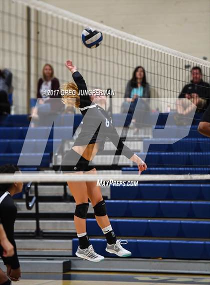 Thumbnail 2 in Analy vs. Benicia photogallery.