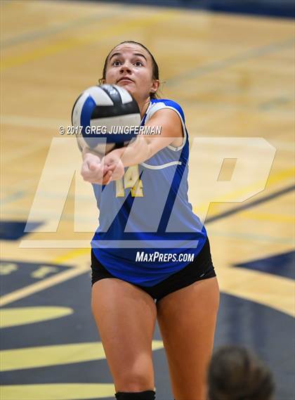 Thumbnail 2 in Analy vs. Benicia photogallery.