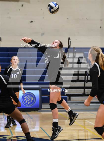 Thumbnail 3 in Analy vs. Benicia photogallery.